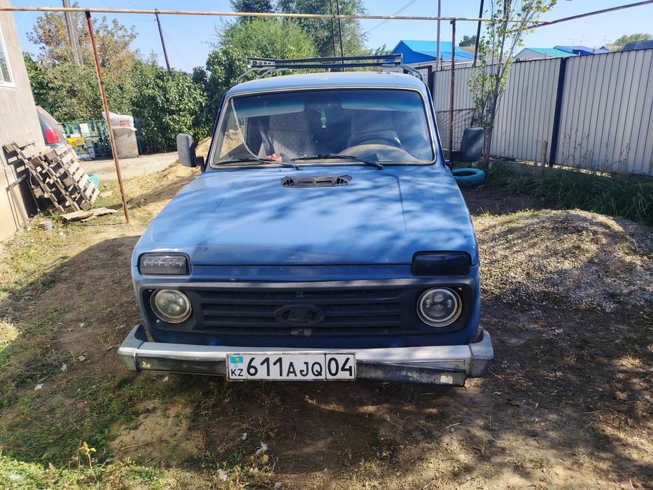 Ваз 21213 Нива көк түсті