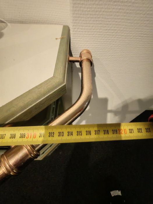 Често нова ъглова дъбова кухня с уреди