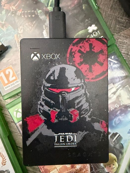 XBox Series комплект с игри и аксесоари
