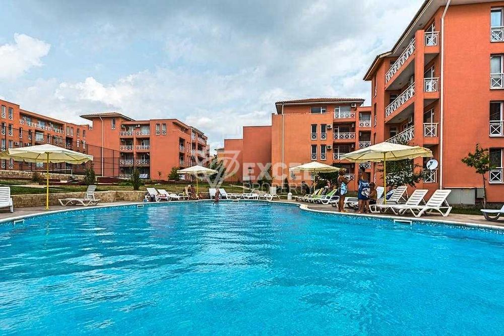Продава се Тристаен апартамент в к.к. Слънчев бряг - 56 кв.м за 768 €/кв.м - Снимка #1