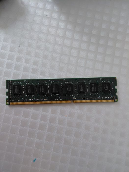 ddr3 на 8g 1 штука