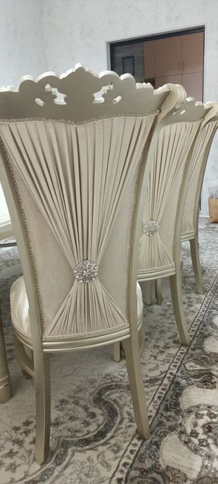 Mabel mehmon xona uchun stol stull