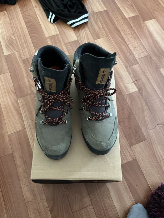 Обувь Adidas Terrex