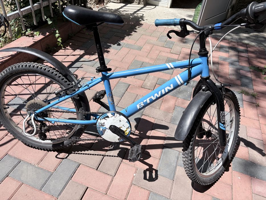 Bicicletă B’Twin 24” – 7 viteze, stare foarte bună