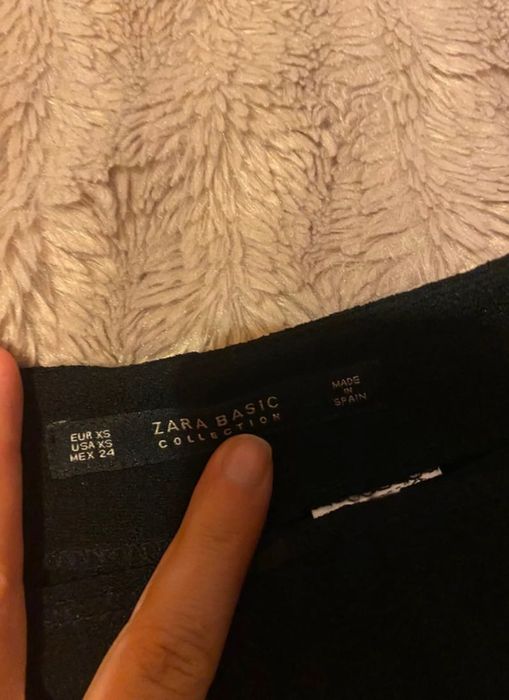 Fusta lambada cu dantelă Zara