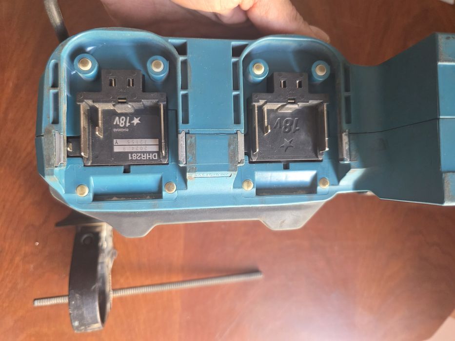 Coican rotopercutor Makita DHR281 -Defect