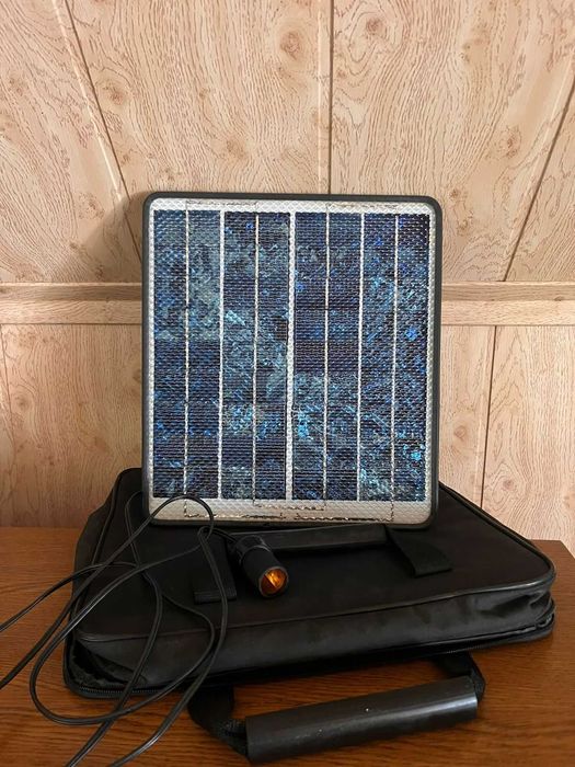 солнечная панель Thuraya Solar Charger Oasi