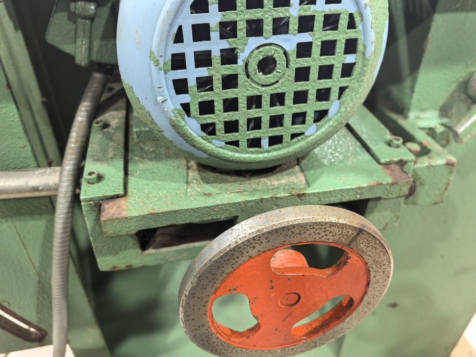 Циркуляр с карета + фреза.