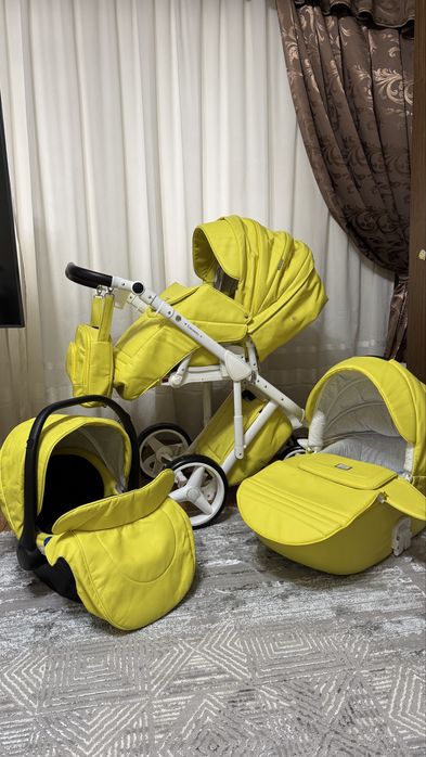 Коляска Adamex Luciano 3 в 1