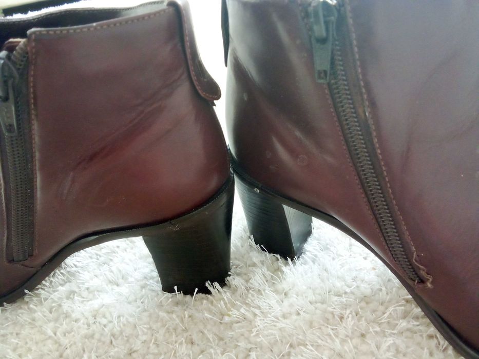 Италиански ботуши 38- 30 евро.