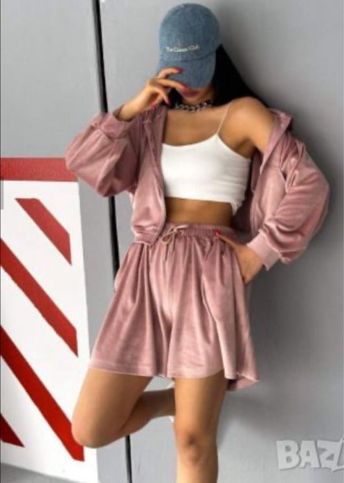 Дамски екип в розово