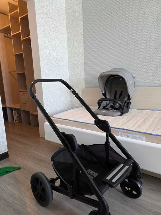 Коляска трансформер Joie Chrome, серый