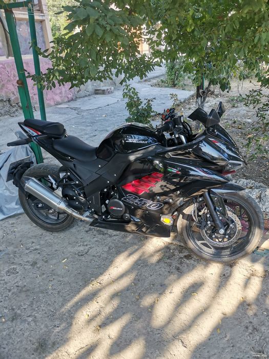 Мотоцикл 250 с гарантии