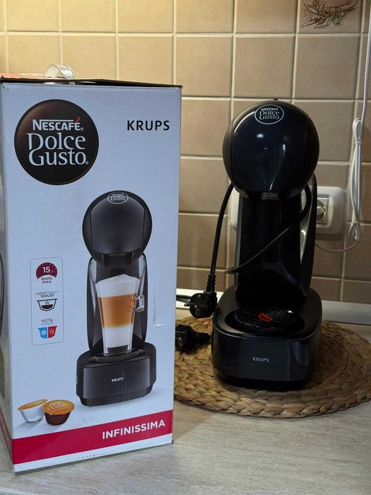 Vând espressor capsule Krups Nescafé Dolce Gusto Infinissima