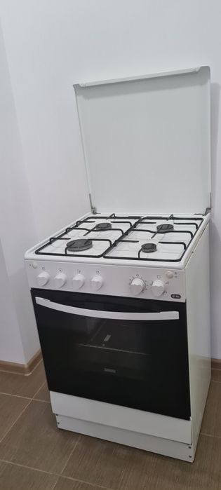 Aragaz Zanussi 50x60 cm