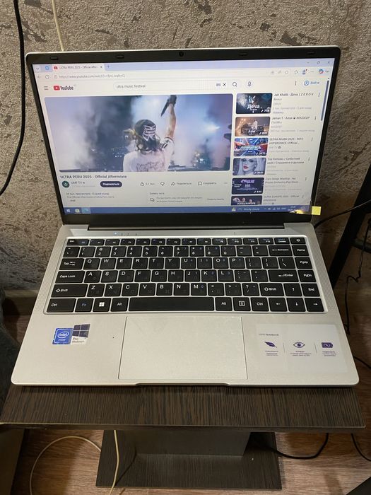 Обменяю новый Ноутбук на Айфон