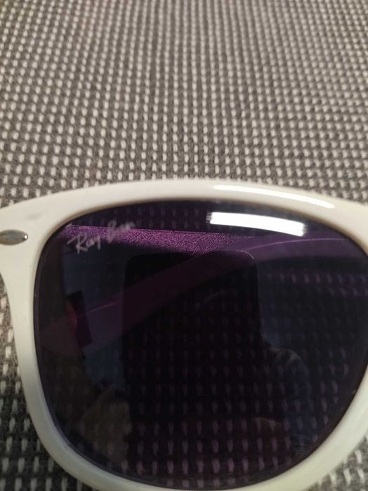 Swarovski/ Valentino/ Rey ban очила