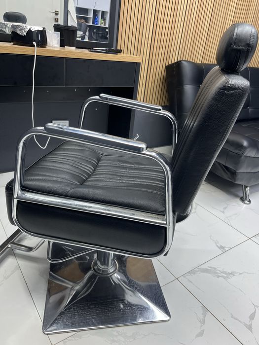Продается барбер кресло