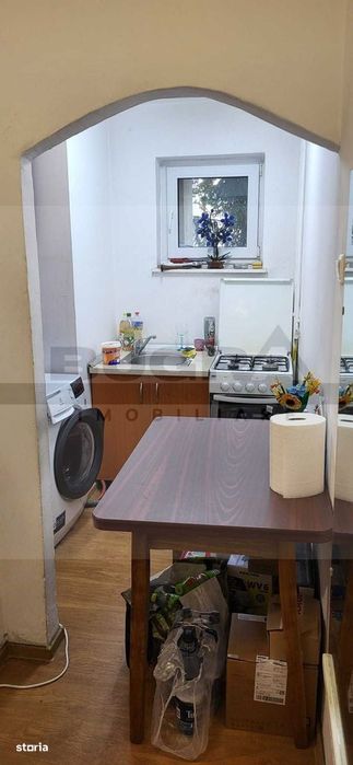 Apartament 2 camere, 37mp, balcon, zona Piata Hermes