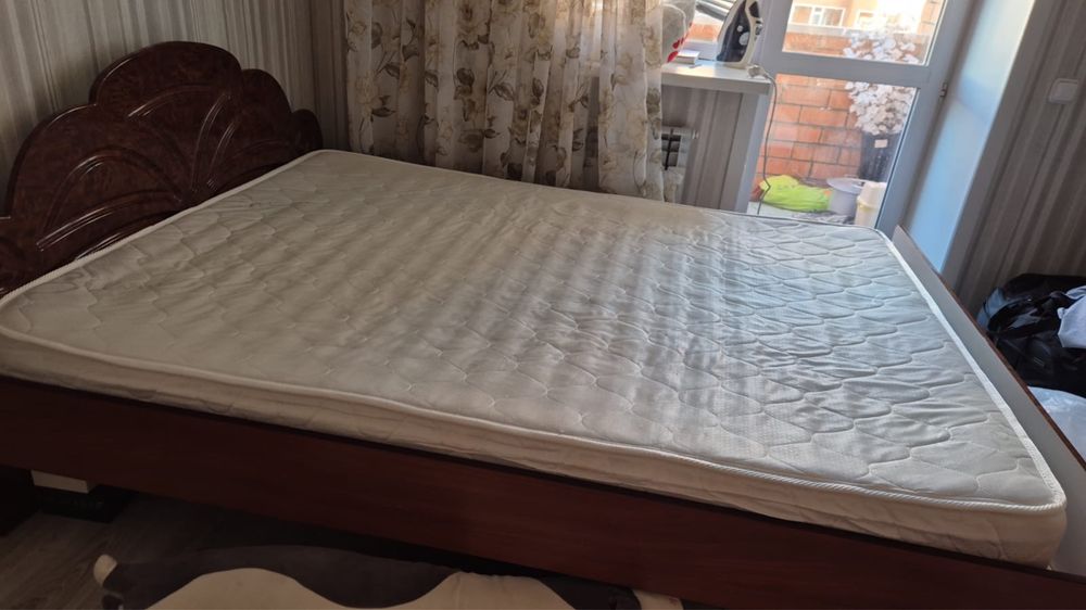 Кровать двухспальная