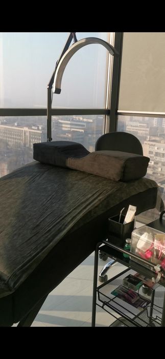 Кушетка лампа подушка