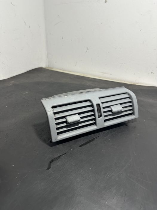 Grila aerisire ventilatie Mercedes E-Class W210 | 2108301554