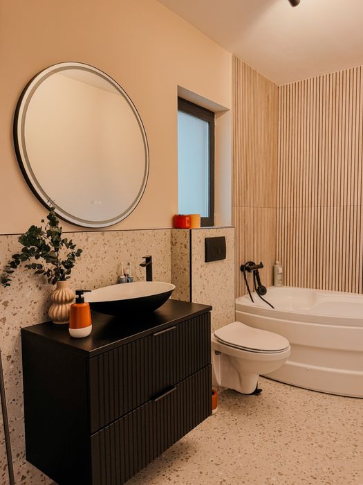 Proprietar/Miroslava/1km de primarie/4c/2bai/incalzire pardoseala