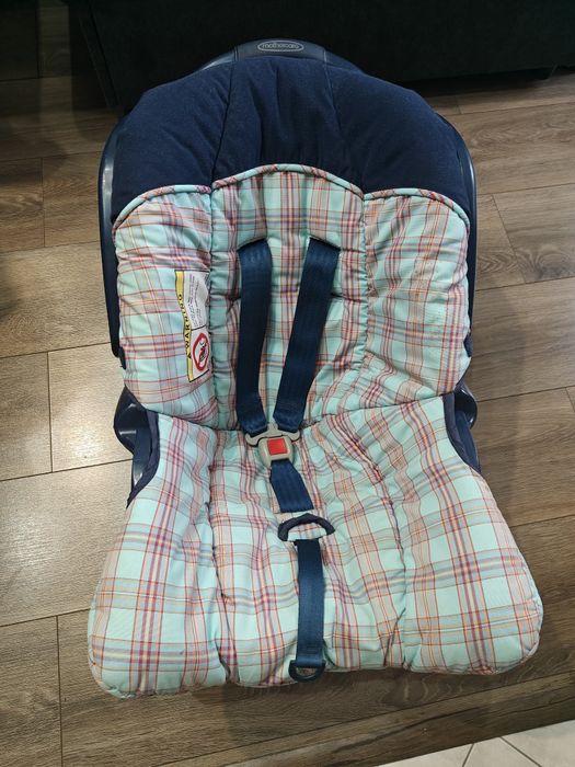 Кошче за кола за новородено