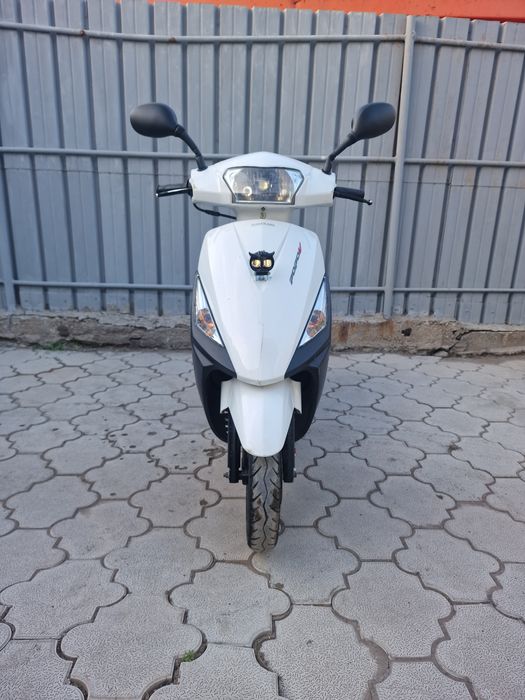 Продам отличный скутер!