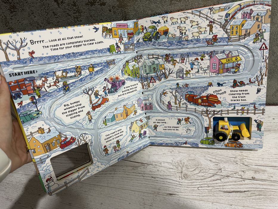 Usborne carte jucarie. Wind-up digger