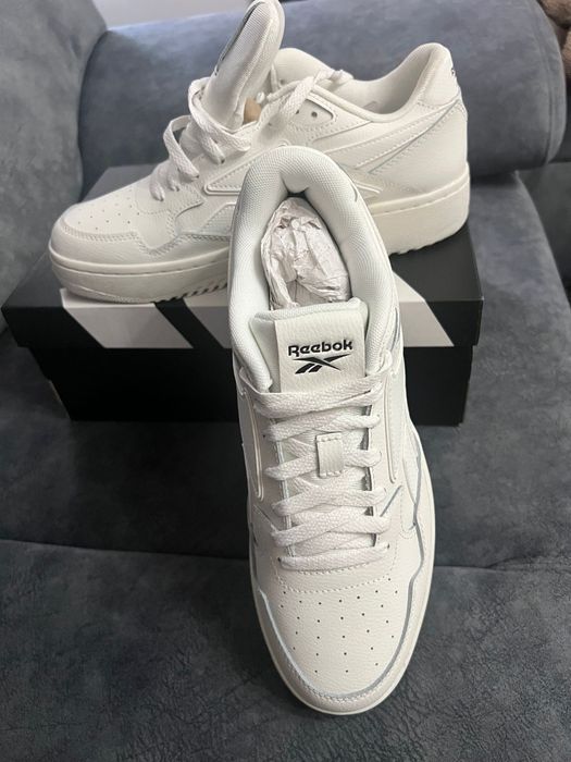Adidași Rebook mărimea 43