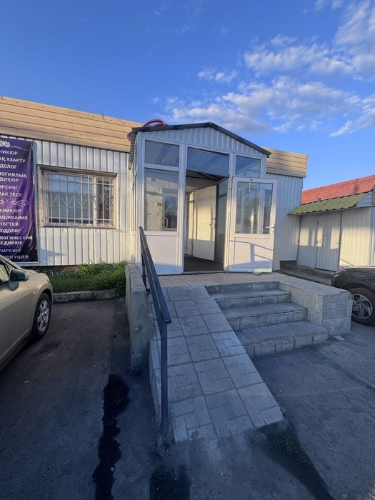 Здание в центре Фёдоровки