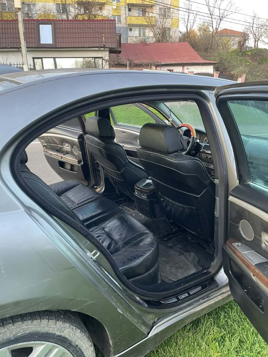 vand bmw seria 7,30