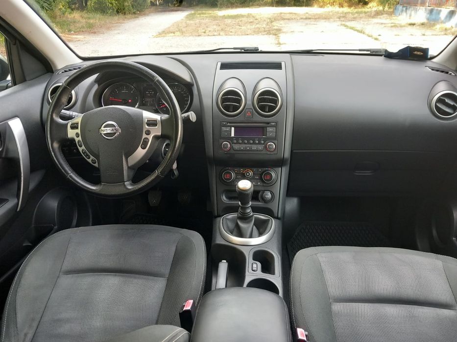 Vând Nissan Qashqai / 1.5DCI ,euro 5 / 6+1 trepte / an 2012