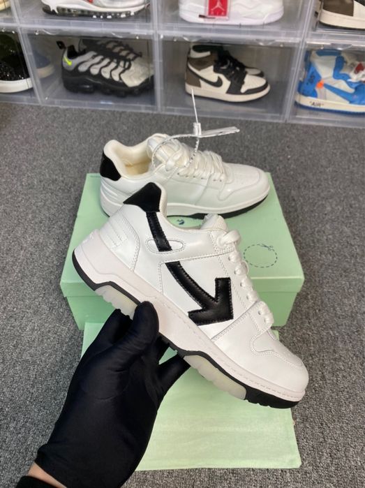 Off whire office si jordan 4