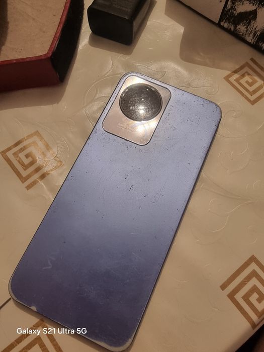 Телефон на запчасти