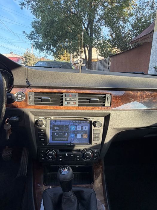 BMW Seria 3 2010 — imagine 4