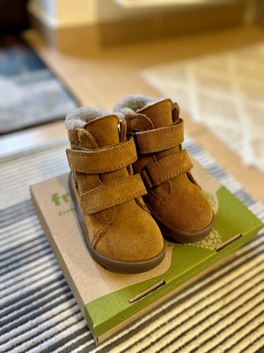 Ghete imblanite Froddo, marimea 22, NOI (in cutie)