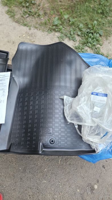 Полики от  Hyundai Santafe 2018 original.