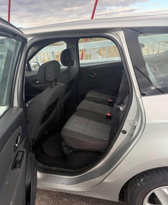 Renault Grand Scenic 5 locuri