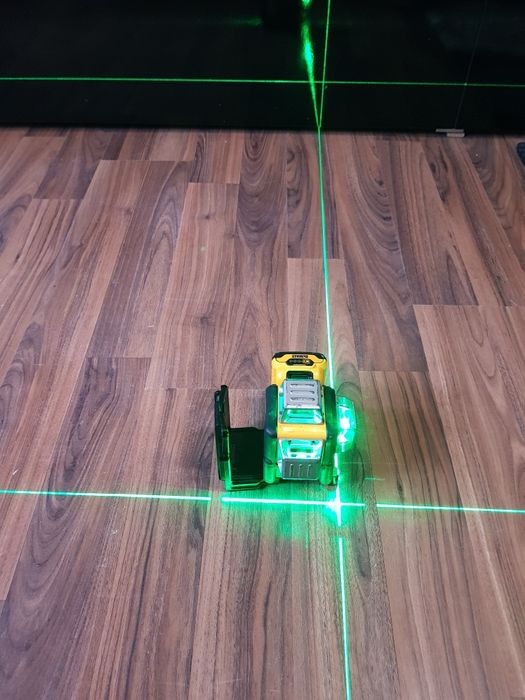 Laser Dewalt DCE 089G 360⁰