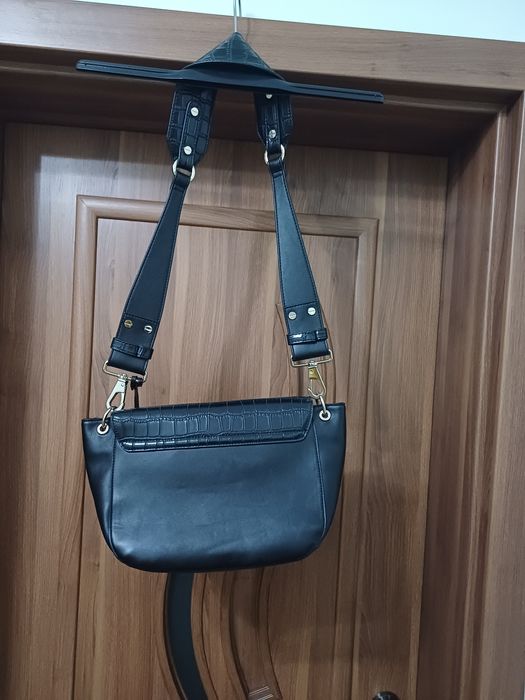 Дамска.     чанта