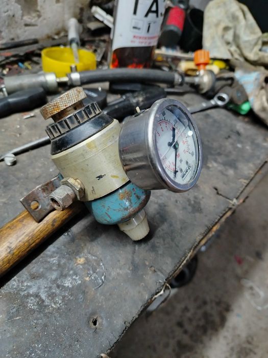 Регулятор давления с фильтром.