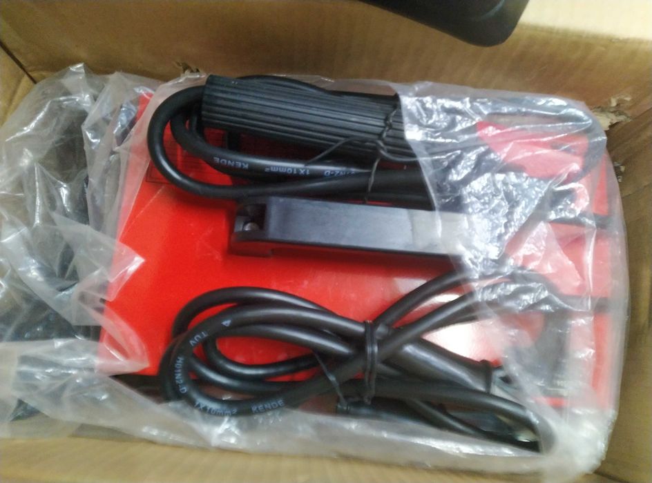 Електрожен 200А Fairline