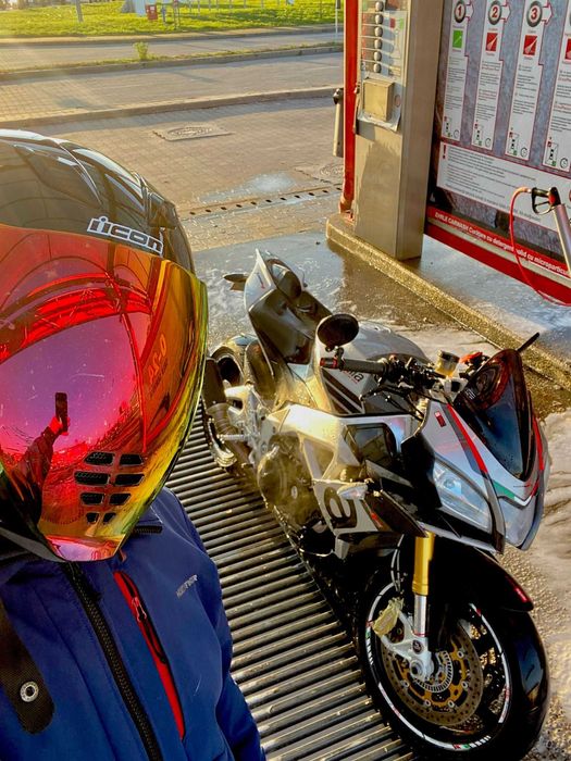 Aprilia Tuono 1100 V4 RR