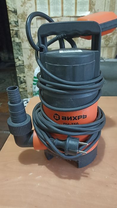 Насос     дренажный  продам