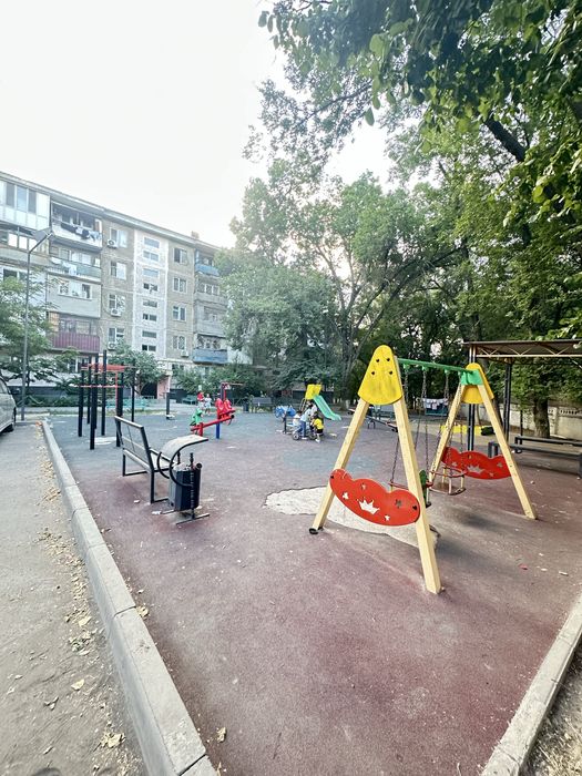 1 комн.кв. 1мкр 9дом 4эт Не угл.