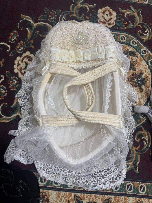 Конверт и корзины на выписку