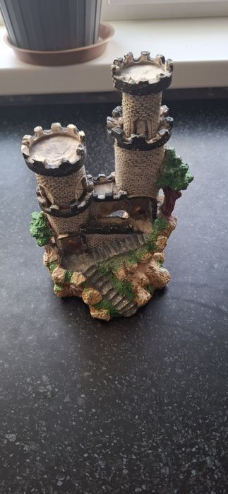 Замок для аквариума