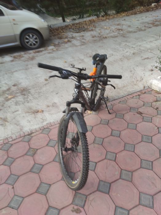 Velosiped deyarli yangi